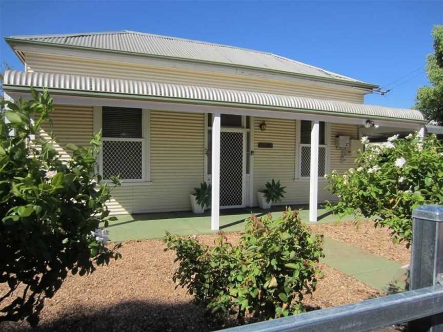 Maeville Cottage, Broken Hill, NSW