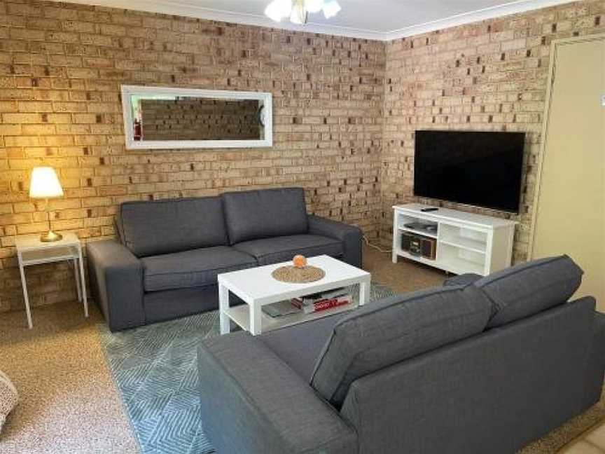 Esperance Holiday Apartment, Accommodation in Castletown