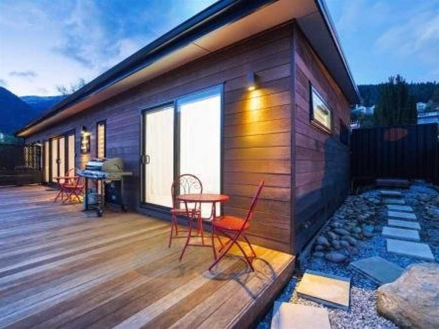 Central Spa Escape - Queenstown Apartment (F2), Argyle Hill, New Zealand