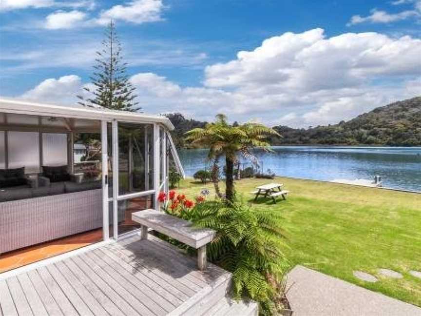 Waiwera Estuary Escape - Waiwera Accommodation, Orewa, New Zealand