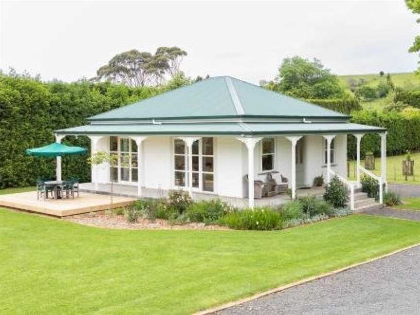 The Crowes Nest Cottage, Pukekohe East, New Zealand