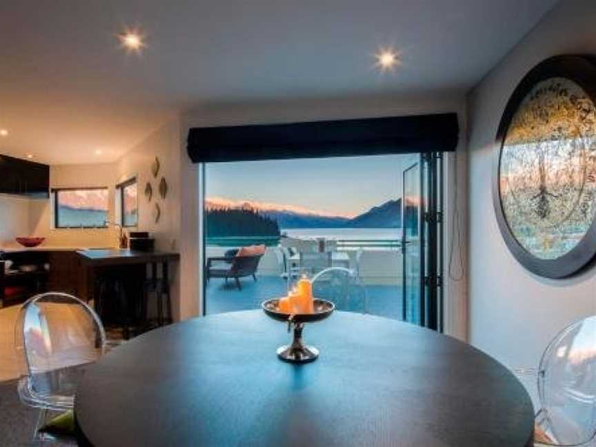 21 Lakefront by Amazing Accom, Argyle Hill, New Zealand