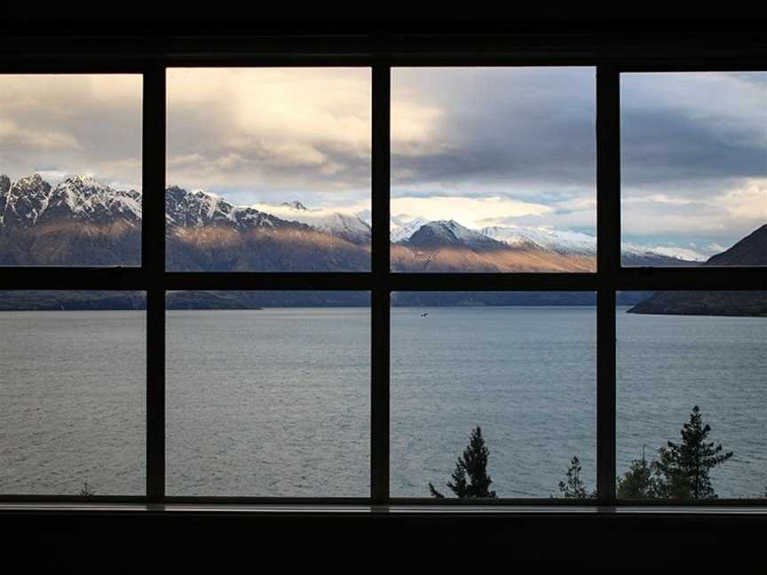 5 Star Home with Majestic Views of Queenstown, Apartment Queenstown 1003, Argyle Hill, New Zealand