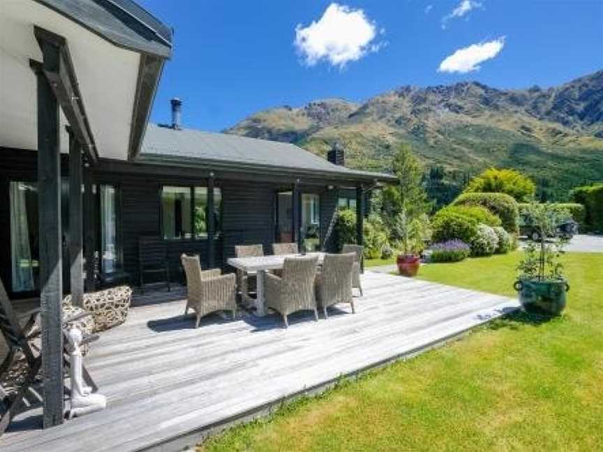 Arthurs Point Mount Views - Queenstown Holiday Home, Argyle Hill, New Zealand