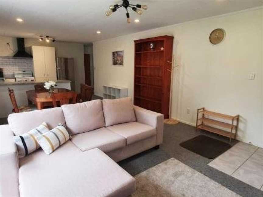 Cheerful 3BR Home With Free WiFi & Netflix, Eden Terrace, New Zealand