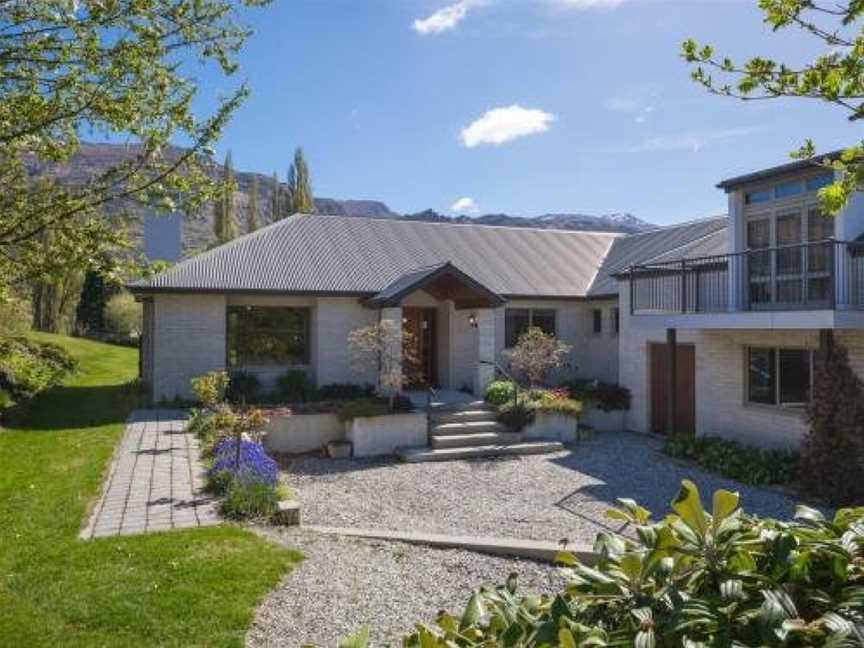 Lakes Retreat - Queenstown Holiday Home, Arrowtown, New Zealand