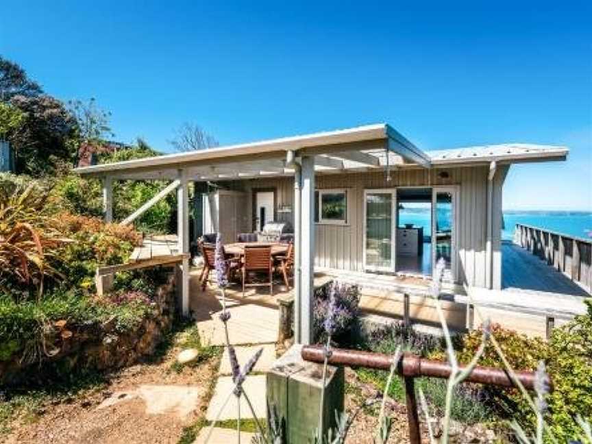 Rocky Bay Luxury Escape - Waiheke Holiday Home, Waiheke Island (Suburb), New Zealand