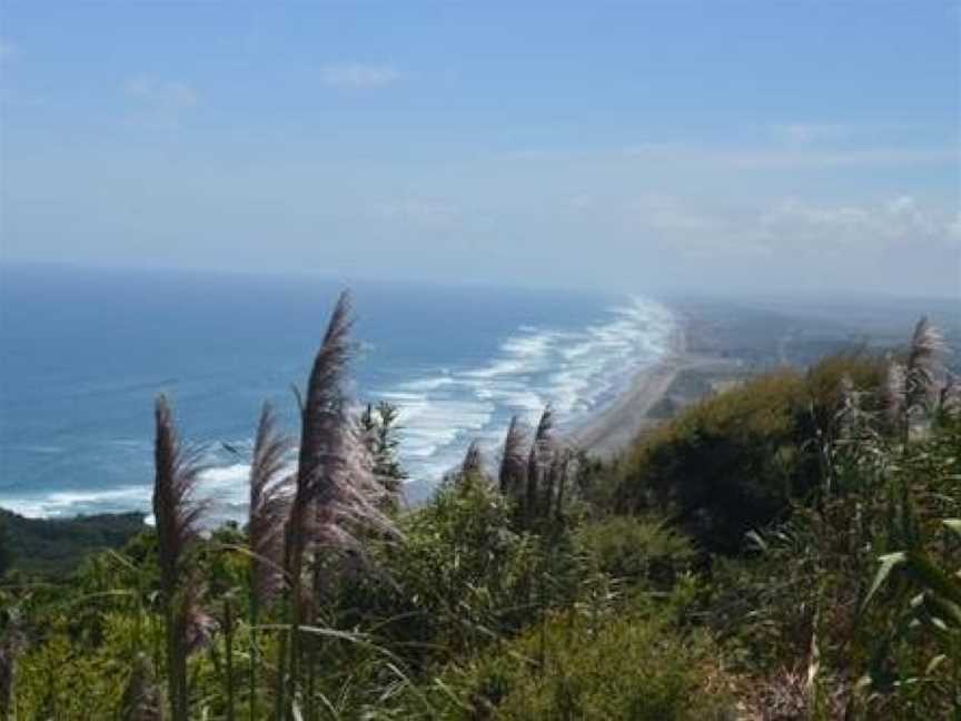 Takapu - Muriwai Beach Downstairs Holiday Unit, New Zealand