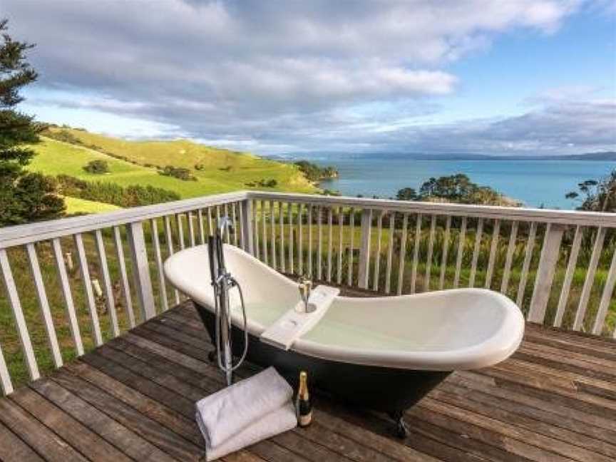 Woodside Bay Cottage - Waiheke Holiday Home, Waiheke Island (Suburb), New Zealand