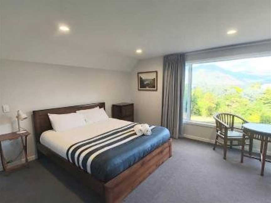 Views, Space, Comfort, The Perfect Holiday Treat, Wanaka, New Zealand