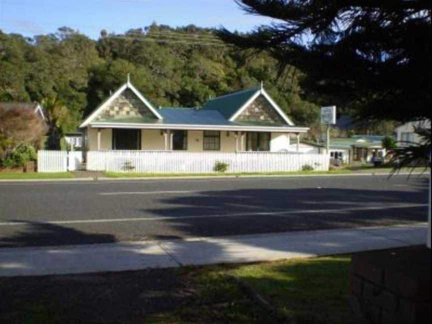 BEACH MOTEL AND CABINS, Whitianga, New Zealand
