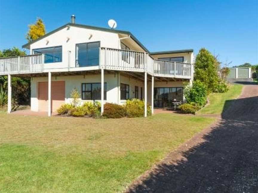 Kuharua Lakeviews- Omori Holiday Home, Kuratau, New Zealand