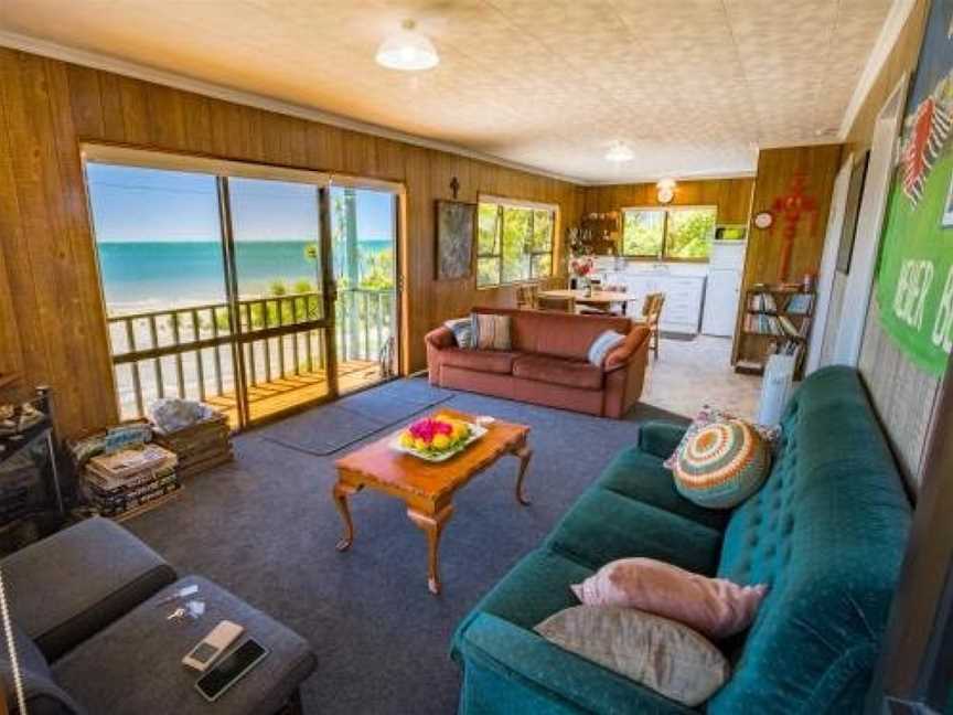 Tidal Treasure - Collingwood Holiday Home, Golden Bay, New Zealand