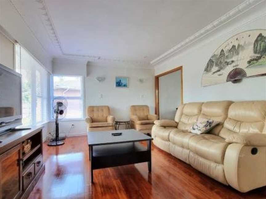 Awesome 3 - Bedroom Unit with Free Parking - WiFi, Eden Terrace, New Zealand