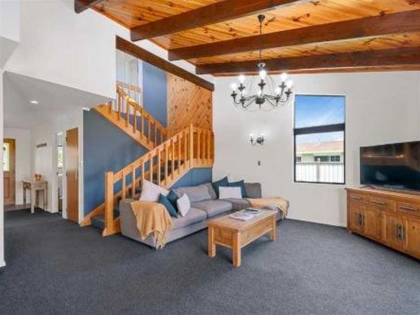 Blue Velvet Cottage - Lake Taupo Holiday Home, Taupo, New Zealand
