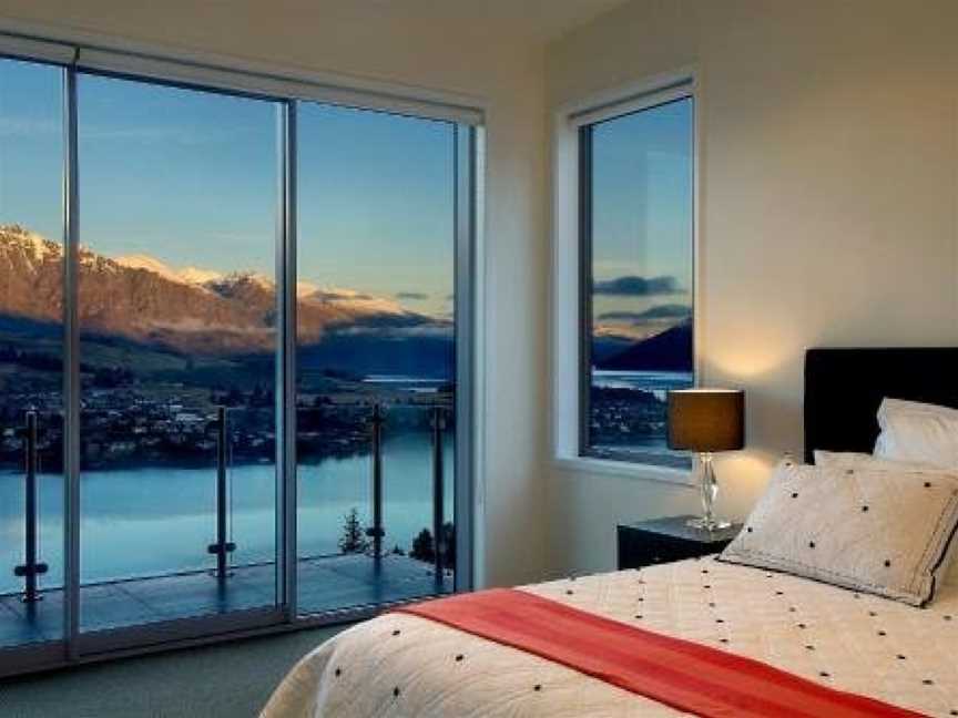 Bel Lago - every room with a lake view, Argyle Hill, New Zealand