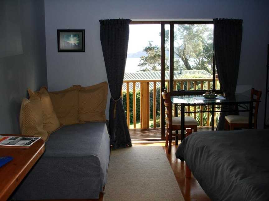 Manuka Lodge, Tryphena, New Zealand