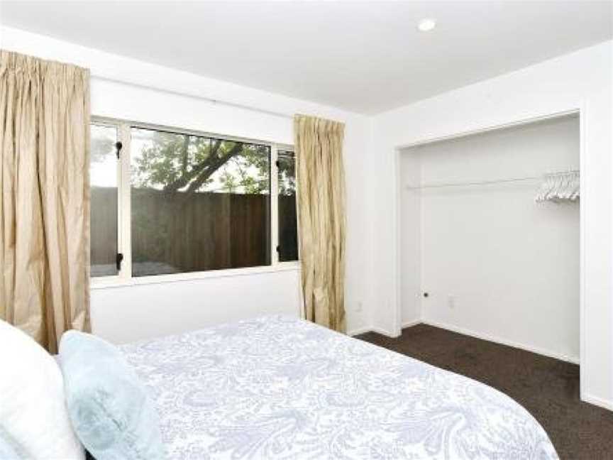 Moa Place - Christchurch Holiday Homes, Christchurch (Suburb), New Zealand