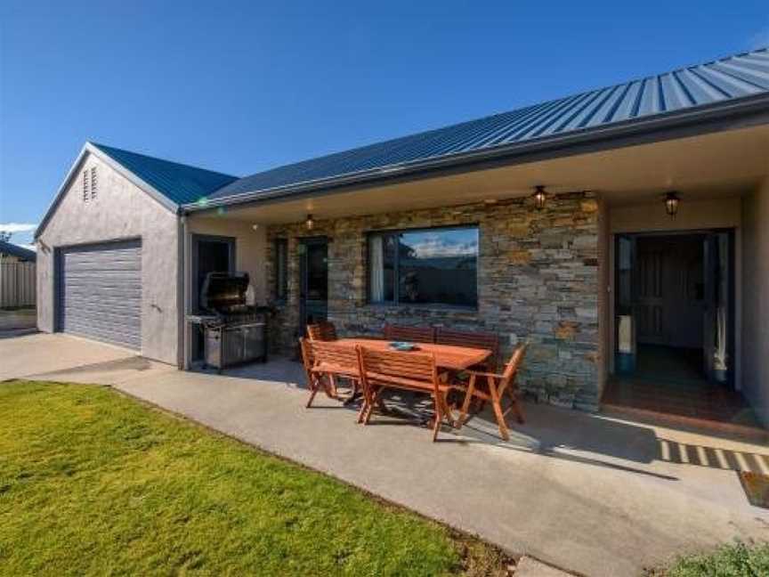 Mount Iron Magic - Wanaka Holiday Home, Wanaka, New Zealand