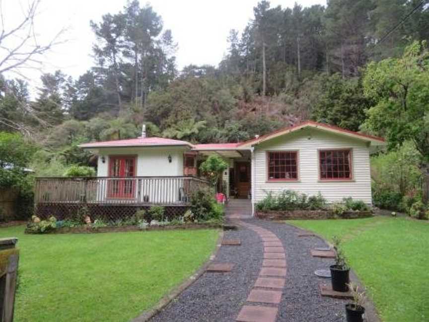 Twin Totara Cottage, Upper Hutt (Suburb), New Zealand