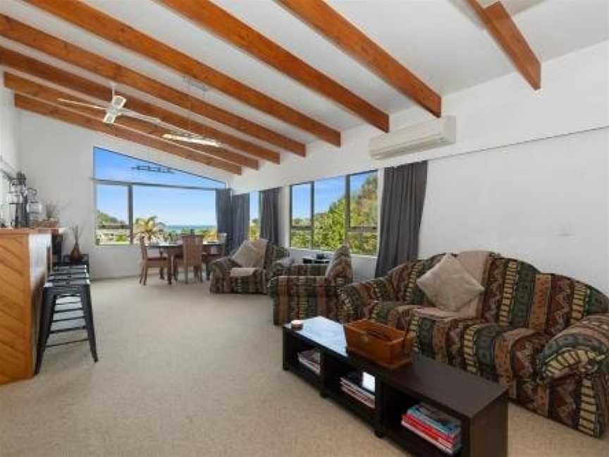 The Outlook - Whangaumu Bay Holiday Home, Ngunguru, New Zealand