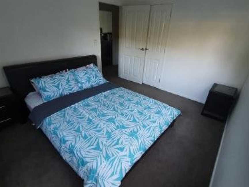 Stay In Valley, Lower Hutt (Suburb), New Zealand