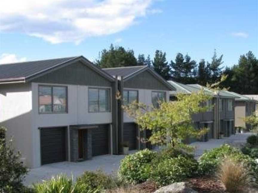 Luxury Townhouse on Anderson Holiday Rental, Wanaka, New Zealand