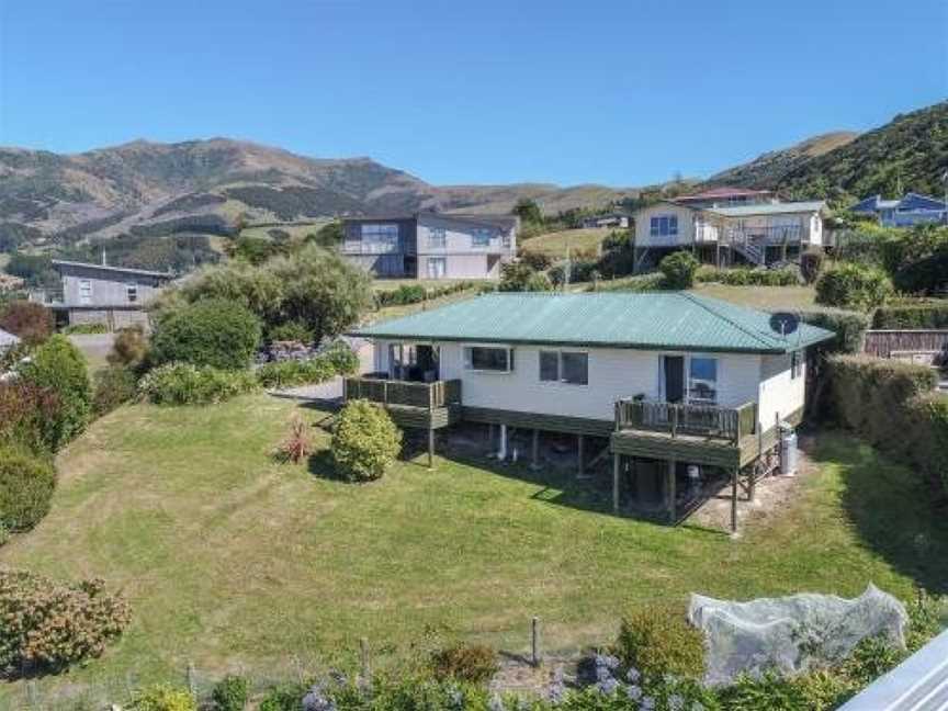 Seaview Outlook - Wainui Holiday Home, Akaroa, New Zealand