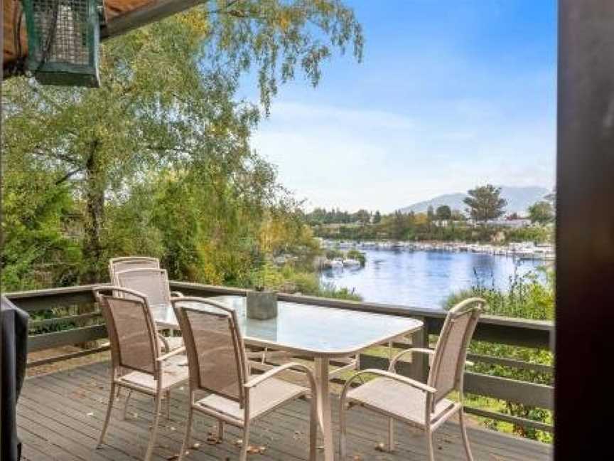 Rutherfurd Lakehouse - Taupo Holiday Home, Taupo, New Zealand