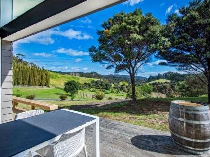 Paroa Bay Chalets - Te Whare Tui, Russell, New Zealand