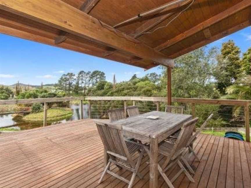 Scenic Escape - Mangawhai Heads Holiday Home, Mangawhai, New Zealand