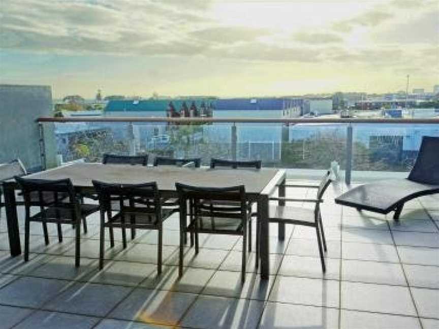 Luxury Mt Eden Apartment with Spectacular Views, Eden Terrace, New Zealand