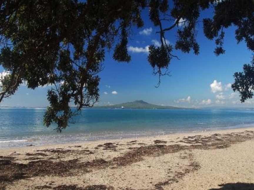 Whitby Studio, Mairangi Bay, New Zealand