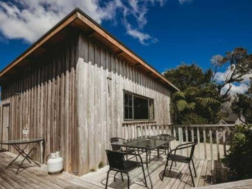 THE RIVER RETREAT - OFF THE GRID, Inglewood, New Zealand