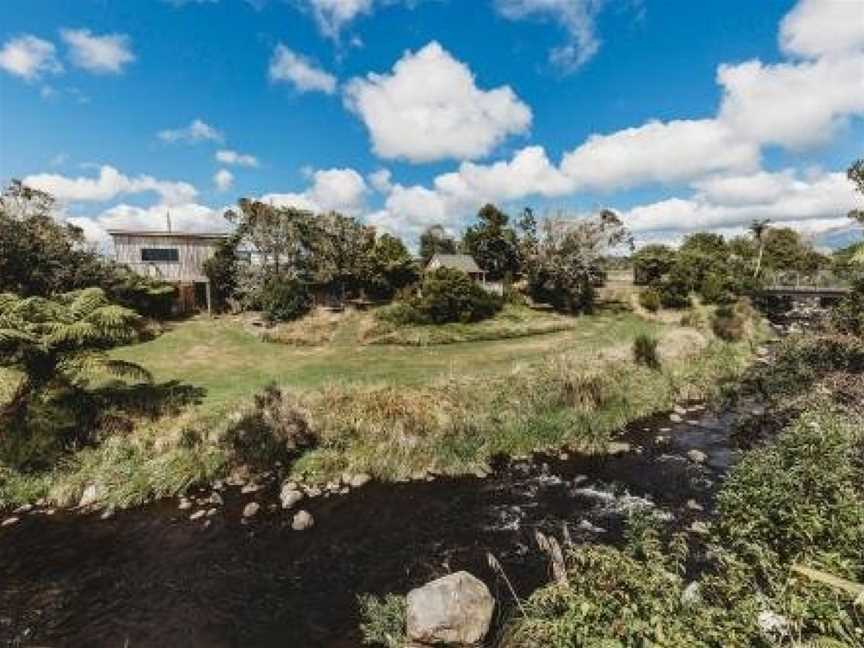 THE RIVER RETREAT - OFF THE GRID, Inglewood, New Zealand