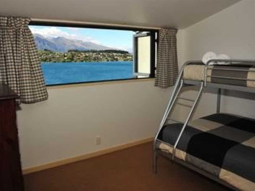 Absolute Lakefront Apartment, Argyle Hill, New Zealand
