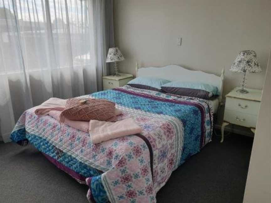 Family friendly unit, Poukiore, New Zealand