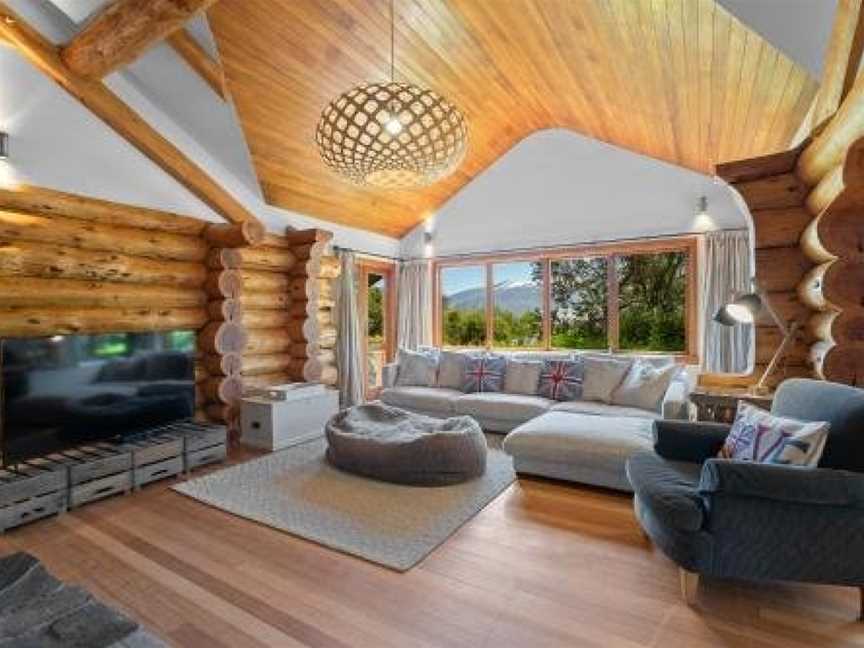 The Log House, Wanaka, New Zealand
