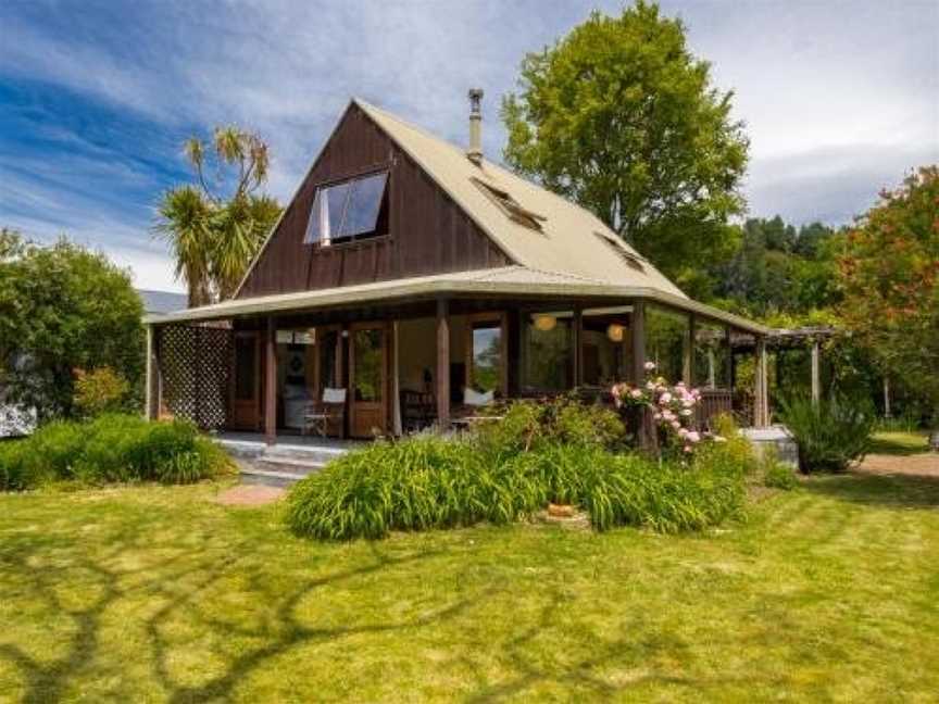 Secret Garden Lodge - Marahau Holiday Home, Kaiteriteri, New Zealand