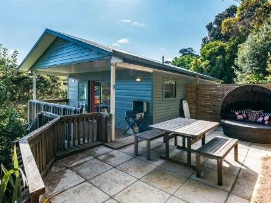 Treetop Retreat - Onetangi Holiday Home, Waiheke Island (Suburb), New Zealand