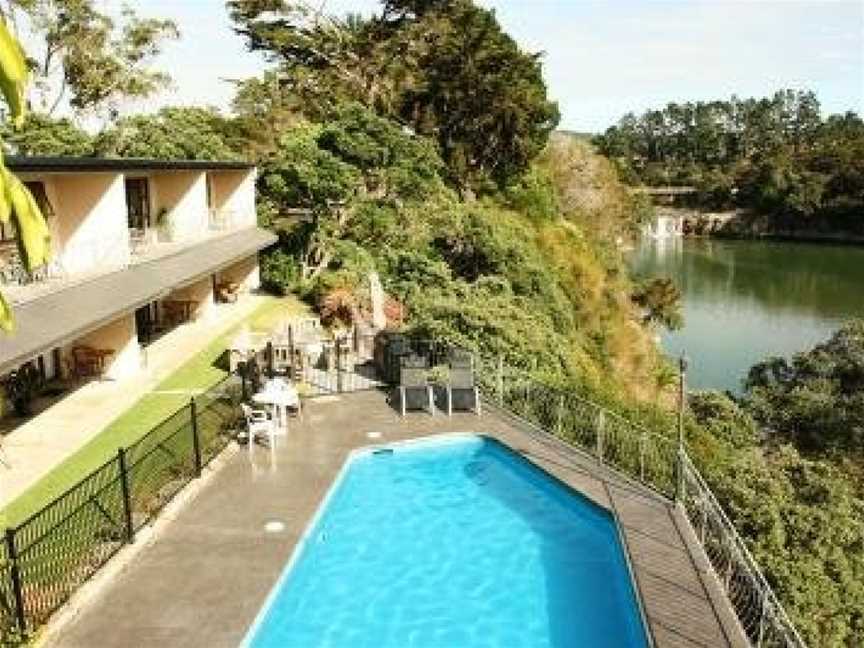 Falls Motel & Waterfront Campground, Paihia, New Zealand