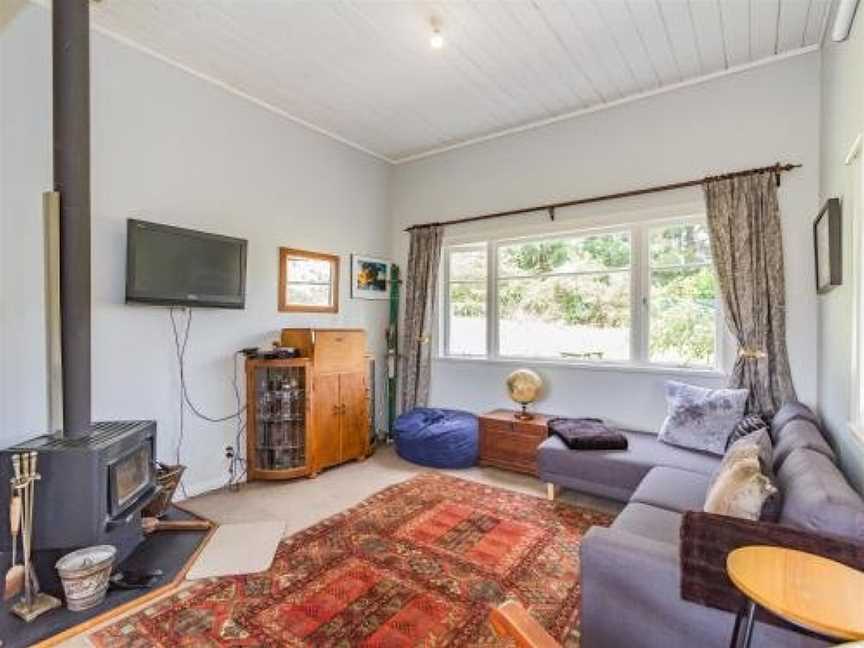 The Red Rooster Cottage - Raurimu Holiday Home, Whanganui National Park, New Zealand