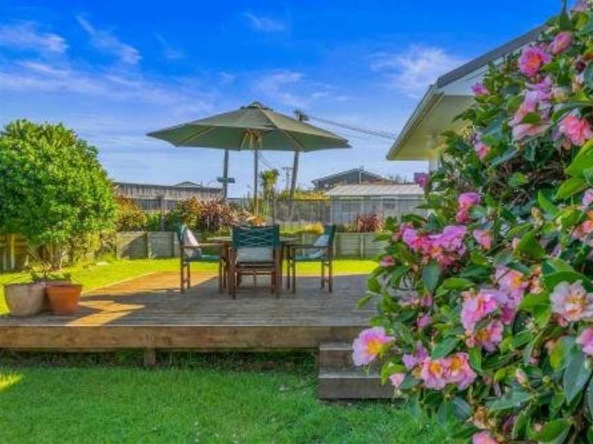 Babbacombe Bach - Otaki Beach Holiday Home, Otaki, New Zealand