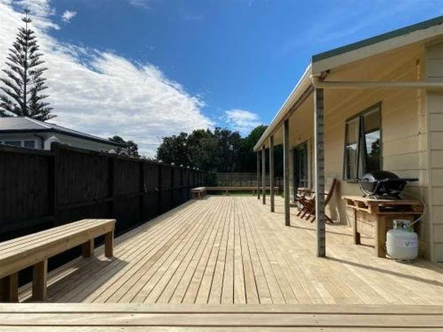 Hibiscus House - Mangawhai Heads Holiday Home, Mangawhai, New Zealand