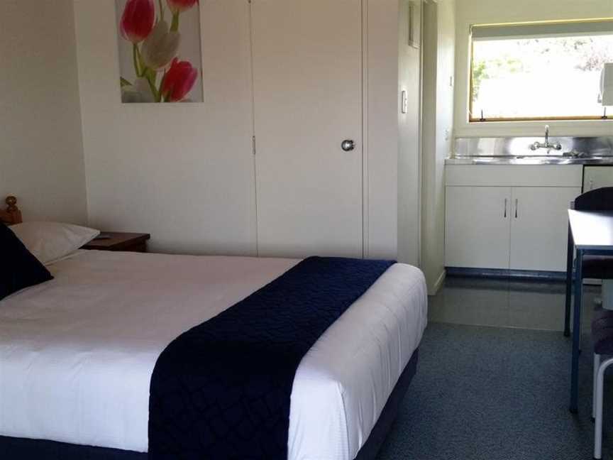 Accommodation at Te Puna Motel, Omokoroa Beach, New Zealand