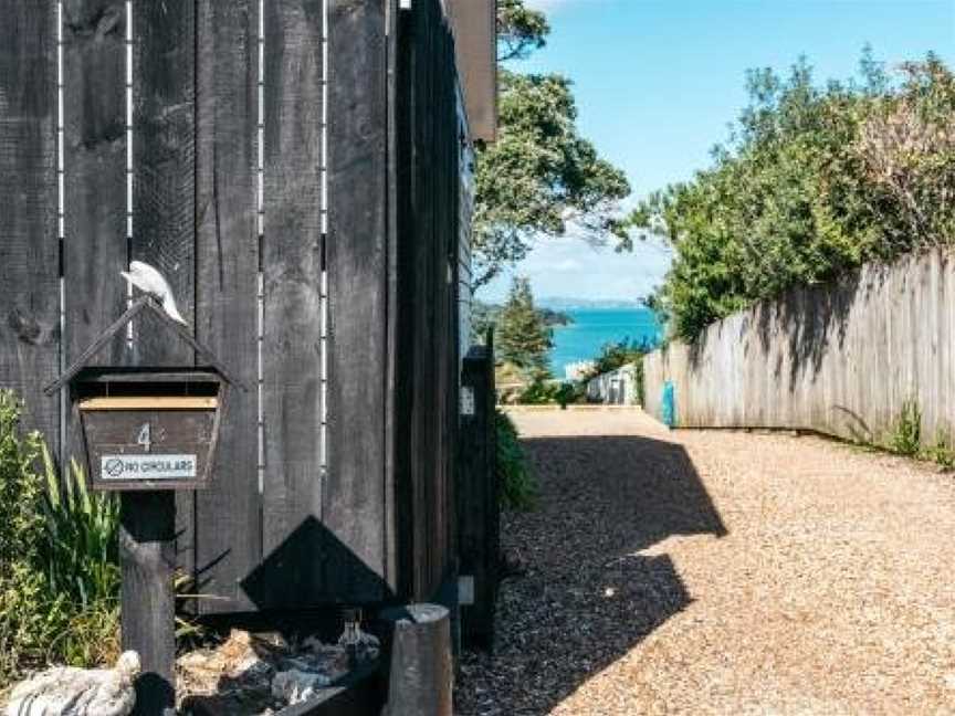 Pohutukawa Cottage, Waiheke Island, Waiheke Island (Suburb), New Zealand