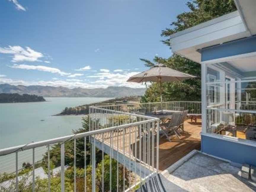 Bayview Beauty - Charteris Bay Holiday Home, Lyttelton, New Zealand