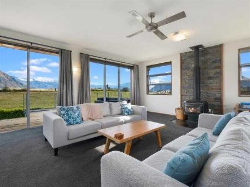 Infinity Views - Modern Wanaka Holiday Home, Wanaka, New Zealand