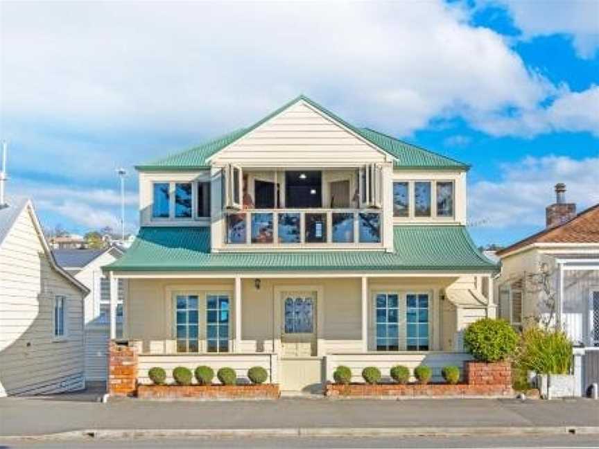 Beachfront Villa, Napier, New Zealand