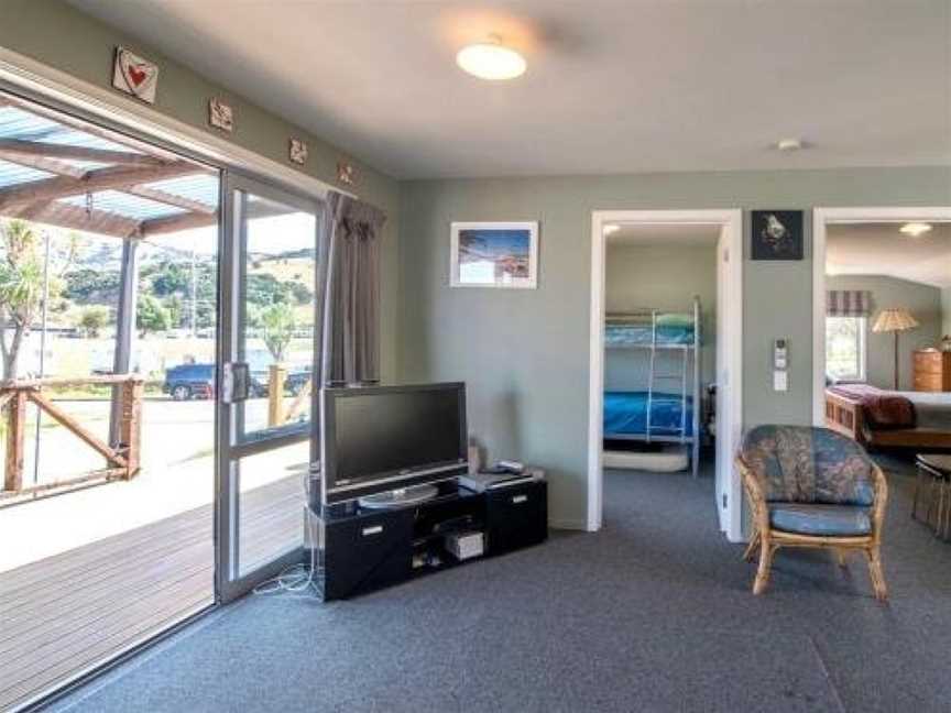 Bay Bliss - Akaroa Holiday Home, Akaroa, New Zealand